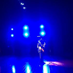 请戴上耳机准备好纸巾不正经
